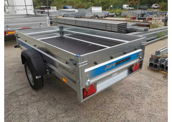 Ремарке TRACTUS MULTI-FLEX, 263х150x35 см, 750кг. Ремарке TRACTUS MULTI-FLEX, 263х150x35 см, 750кг.